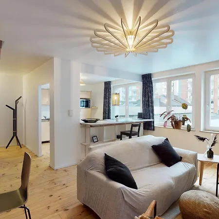 Holiday home Quai Saint-leonard - La Renommee *